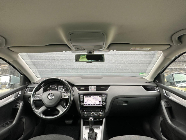 Škoda Octavia Combi 1.4 TSI Greentech Elegance Businessline foto 11