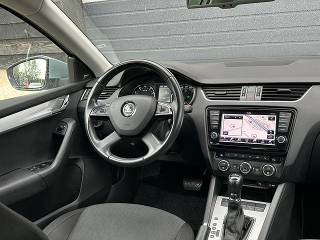 Škoda Octavia Combi 1.4 TSI Greentech Elegance Businessline foto 13