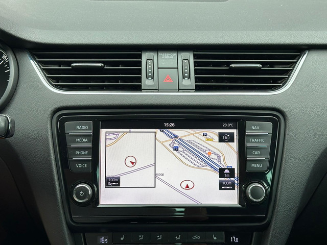 Škoda Octavia Combi 1.4 TSI Greentech Elegance Businessline foto 16