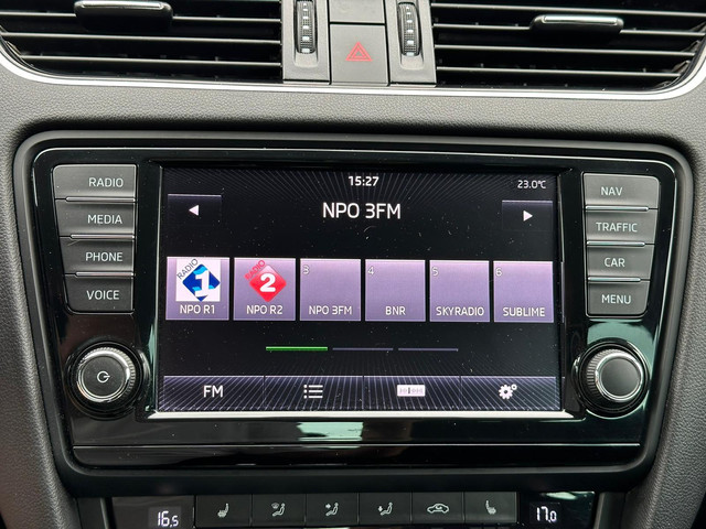 Škoda Octavia Combi 1.4 TSI Greentech Elegance Businessline foto 18