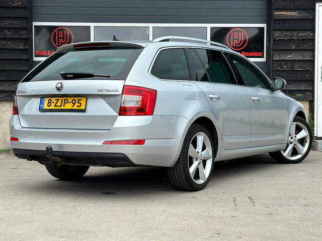 Škoda Octavia Combi 1.4 TSI Greentech Elegance Businessline foto 3