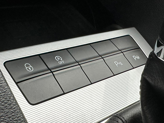 Škoda Octavia Combi 1.4 TSI Greentech Elegance Businessline foto 21