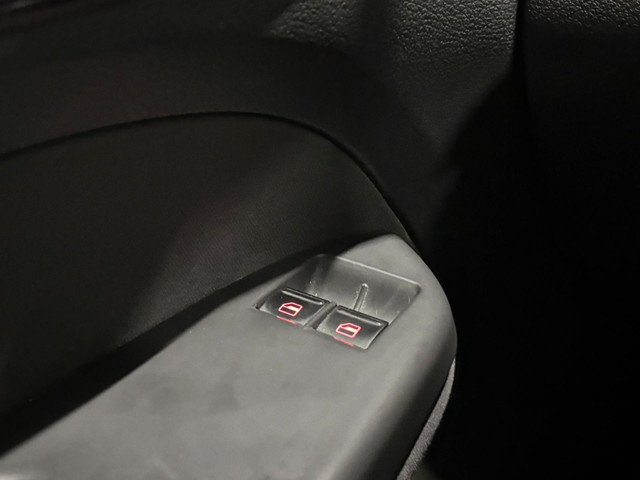 Volkswagen Caddy Maxi 1.2 TSI Highline 7 Persoons Airco Stoelverwaming foto 27