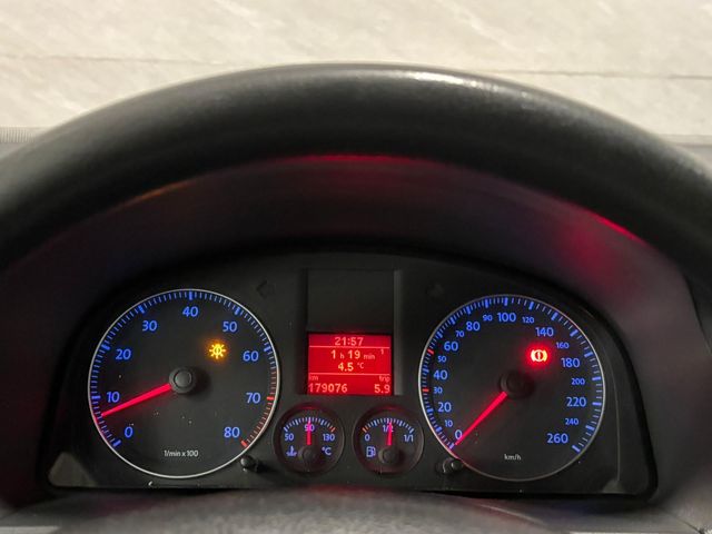 Volkswagen Caddy 1.6 5Persoons Trekhaak achteruitcamera stoelverwarming foto 23