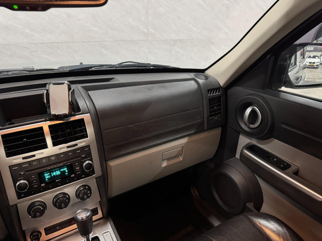 Dodge Nitro 2.8 CRD SE Grijs kenteken 4X4 foto 12