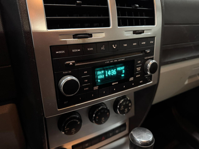 Dodge Nitro 2.8 CRD SE Grijs kenteken 4X4 foto 15