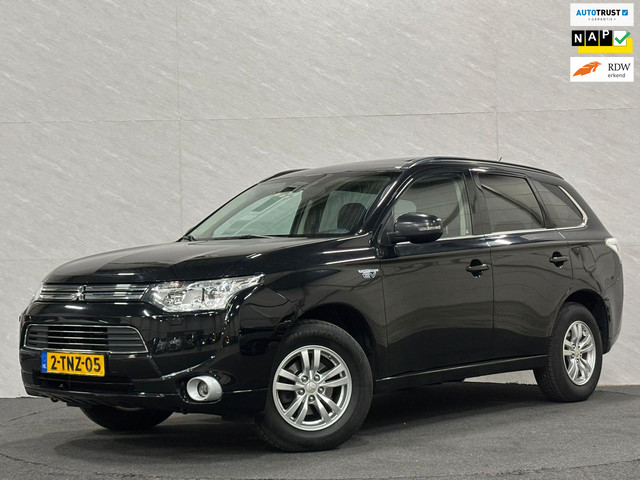 Mitsubishi Outlander 2.0 PHEV Instyle Panoramadak Rockford