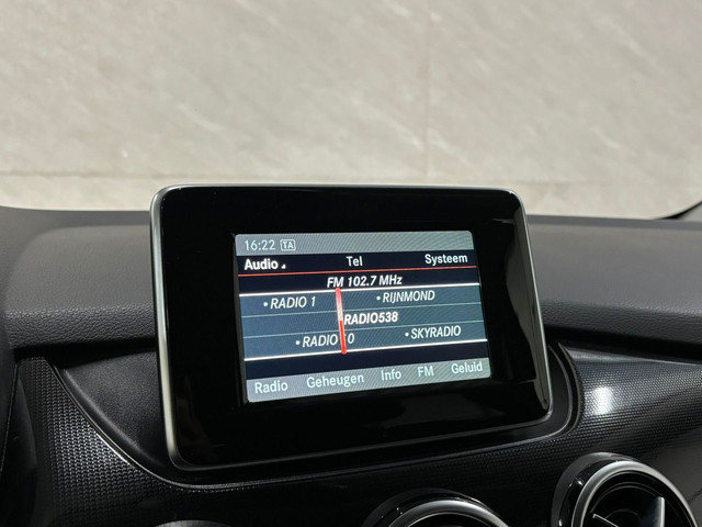 Mercedes-Benz B-Klasse 200 Prestige Comfort – Cruisecontrol – Stoelverwarming – Parkeersensoren foto 15