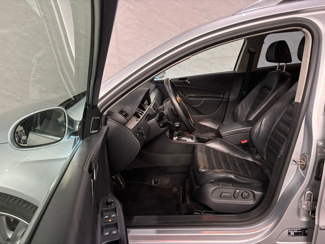 Volkswagen Passat Variant 3.2 V6 Highline 4M – Massage – Cruisecontrol – Panoramadak – Stoelverwarming foto 11