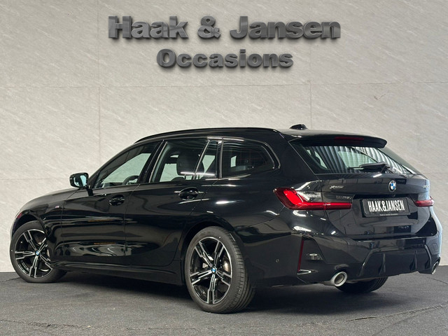 BMW 3 Serie Touring 330i Business Line M Sport Camera foto 3