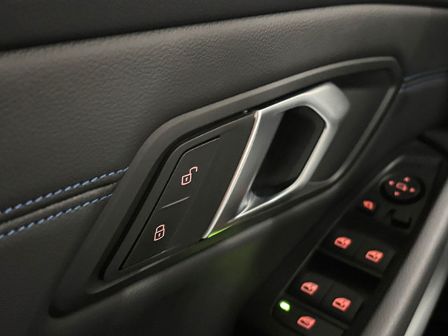 BMW 3 Serie Touring 330i Business Line M Sport Camera foto 29