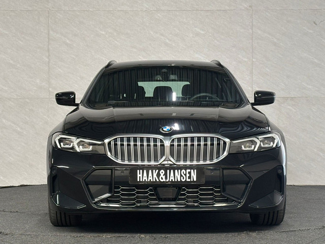 BMW 3 Serie Touring 330i Business Line M Sport Camera foto 5