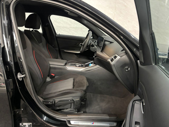 BMW 3 Serie Touring 330i Business Line M Sport Camera foto 9