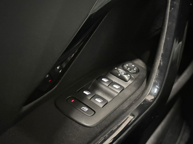 Peugeot 208 1.2 PureTech Blue Lease Allure Nap Km! Navi foto 24