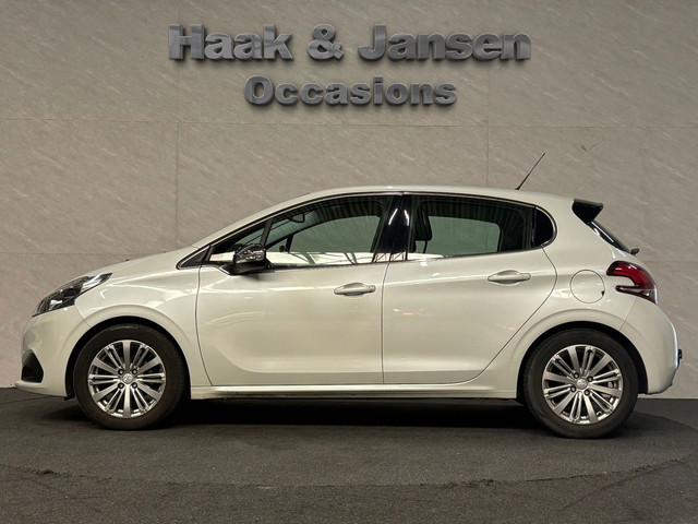 Peugeot 208 1.2 PureTech Blue Lease Allure Nap Km! Navi foto 7