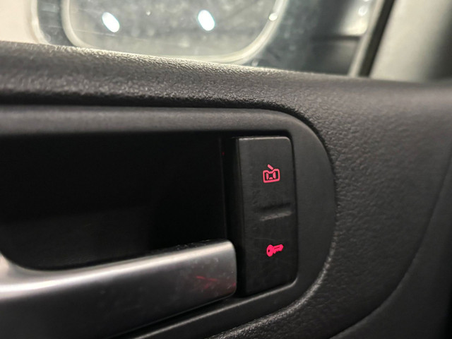 Volkswagen Golf Plus 1.6 Trendline – Cruisecontrol – Stoelverwarming – Radio foto 24