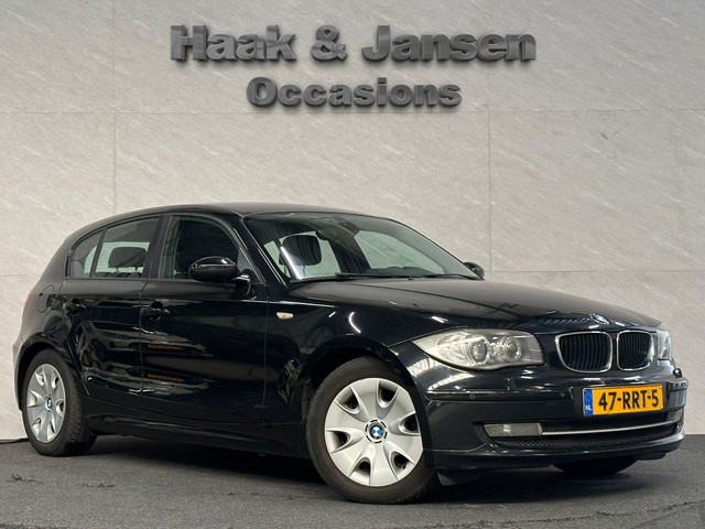 BMW 1-serie 118d – Cruisecontrol – Stoelverwarming – Navi foto 2