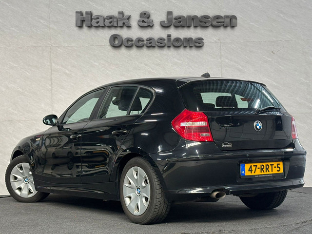BMW 1-serie 118d – Cruisecontrol – Stoelverwarming – Navi foto 3