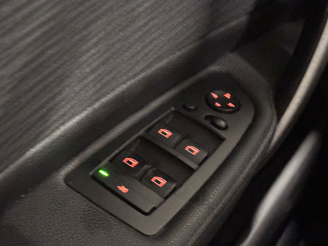 BMW 1-serie 118d – Cruisecontrol – Stoelverwarming – Navi foto 27