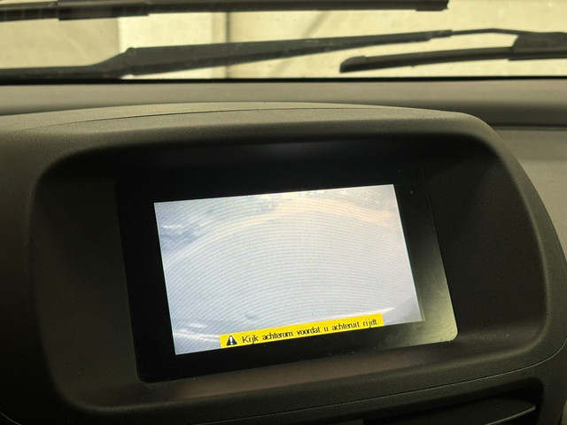 Nissan Almera Tino 1.8 Acenta – Automaat – Navi – Airco foto 16