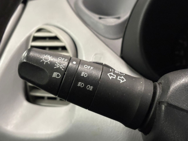 Nissan Almera Tino 1.8 Acenta – Automaat – Navi – Airco foto 21