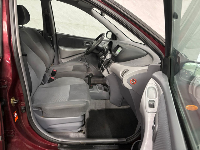 Nissan Almera Tino 1.8 Acenta – Automaat – Navi – Airco foto 9