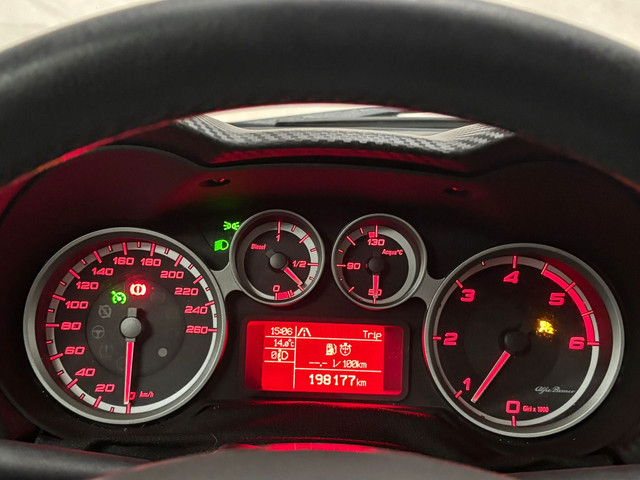 Alfa Romeo MiTo 1.3 JTDm ECO Distinctive – Infotainment – Cruise foto 24