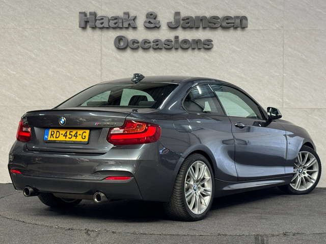 BMW 2 Serie Coupé M235i M-Perfomance Keyless Alcantarta foto 4