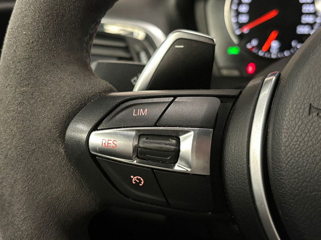 BMW 1-serie 118i Edition M Sport Shadow High Executive foto 22