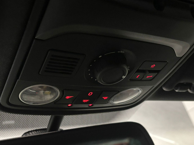 Volkswagen Golf 2.0 R 4-Motion Pano Dsg Cruise E-stoelen foto 29