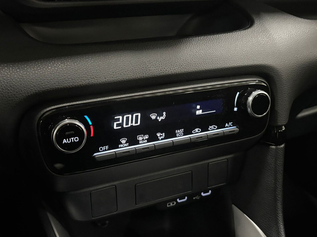 Toyota Yaris 1.5 Hybrid 115 Automaat Camera Carplay Lmv foto 17