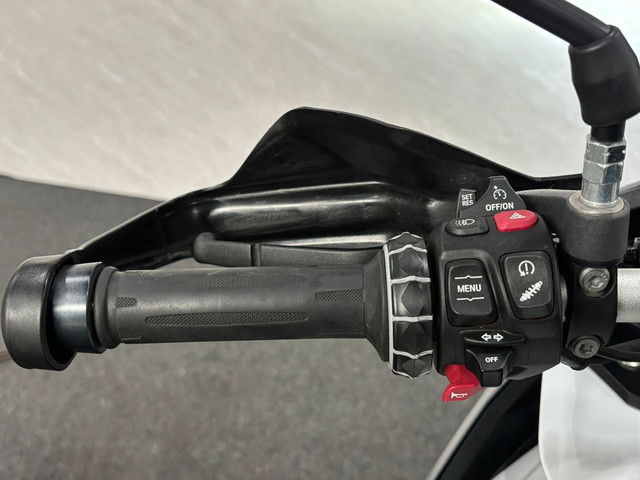 BMW  Tour F 900 XR – Navigatie – Cruise control – Kofferset – Dealer onderhouden! foto 11