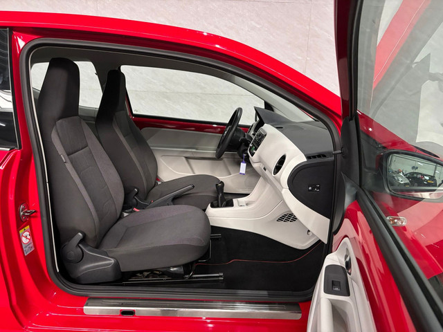 Volkswagen up! 1.0 move up! – Airco – Elektrische ramen – Radio – Cv foto 9