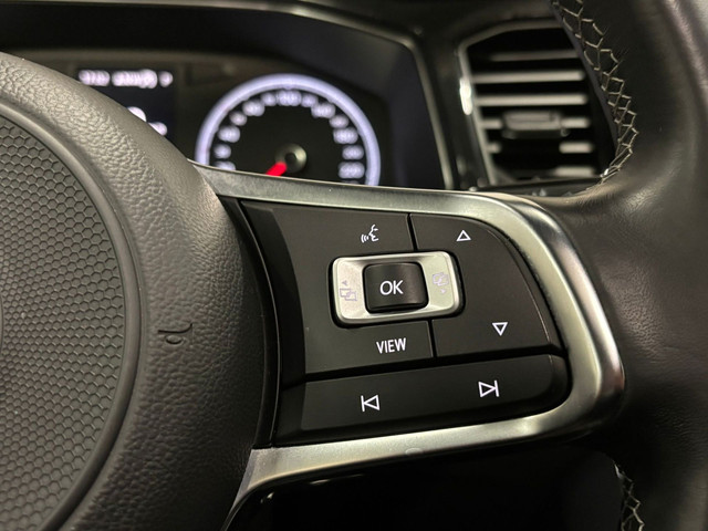 Volkswagen T-Roc 1.5 TSI Sport Business R – Panoramadak – ACC – Stoelverwarming foto 22