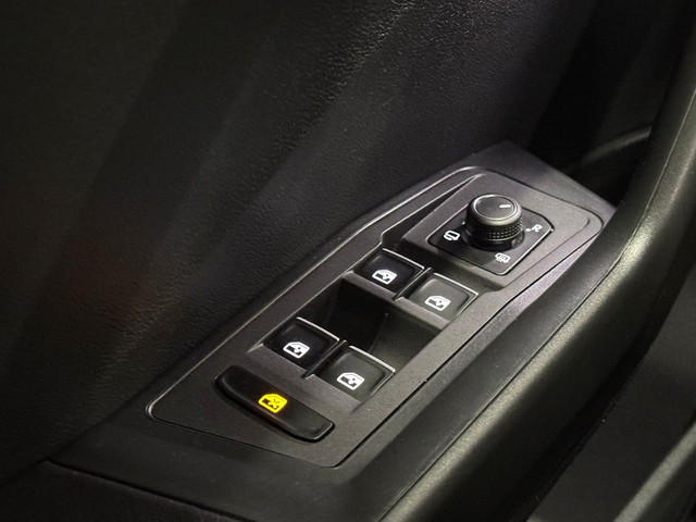 Volkswagen T-Roc 1.5 TSI Sport Business R – Panoramadak – ACC – Stoelverwarming foto 29