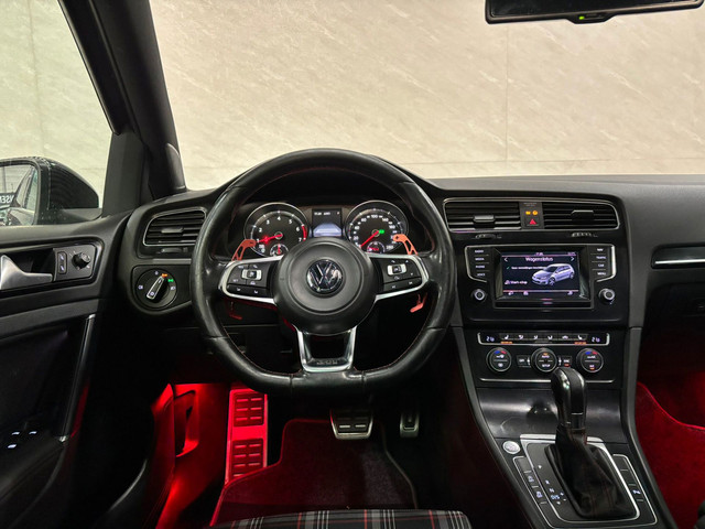 Volkswagen Golf 2.0 TSI GTI – Panoramadak – ACC – Stoelverwarming foto 15